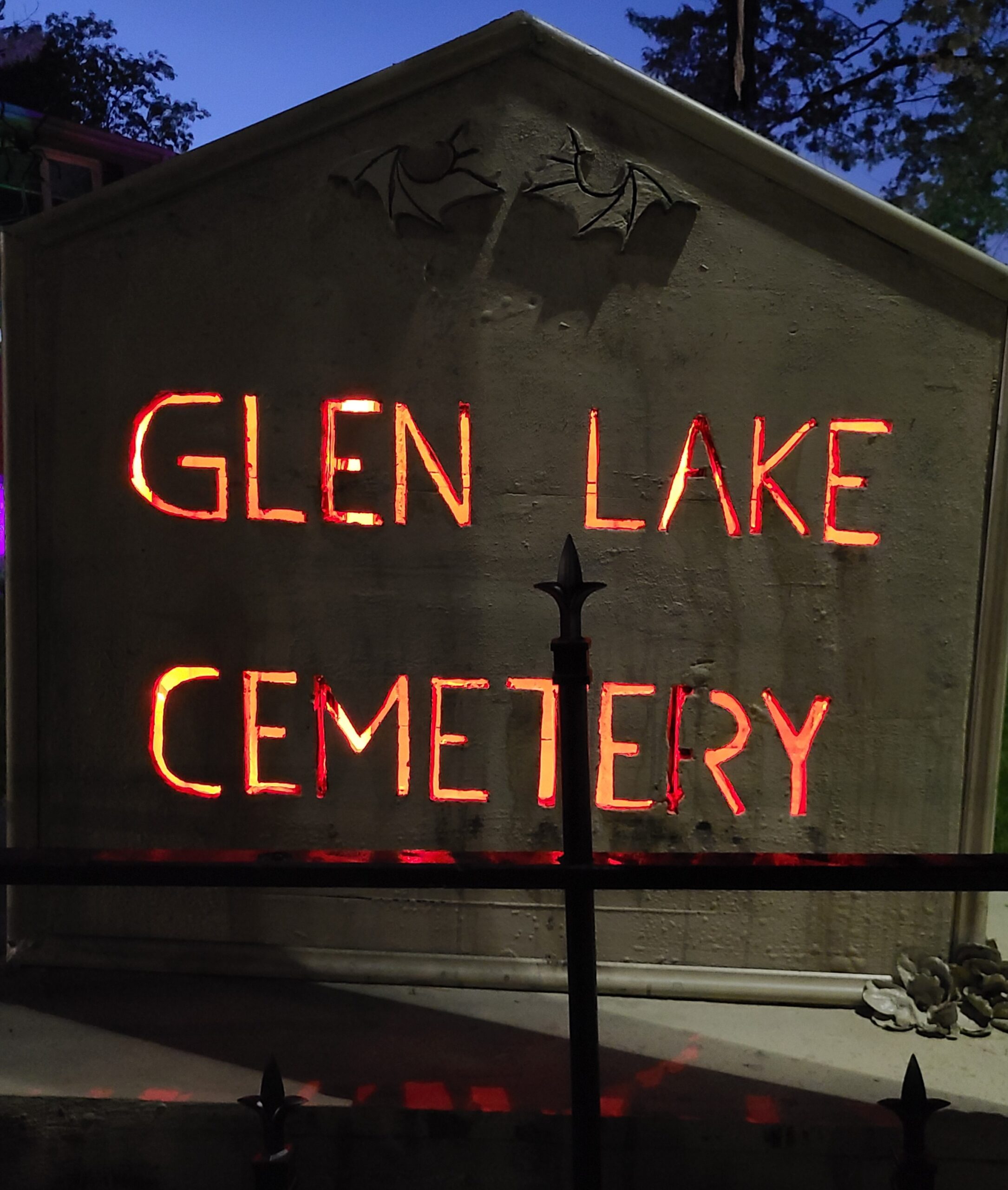 Glen Lake Cemetery Chicago Haunt Builders